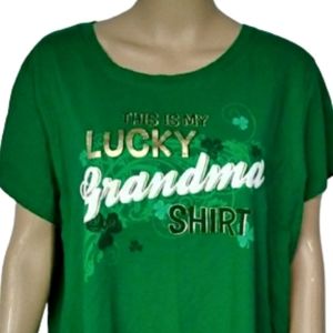 🎯Lucky Grandma Tee